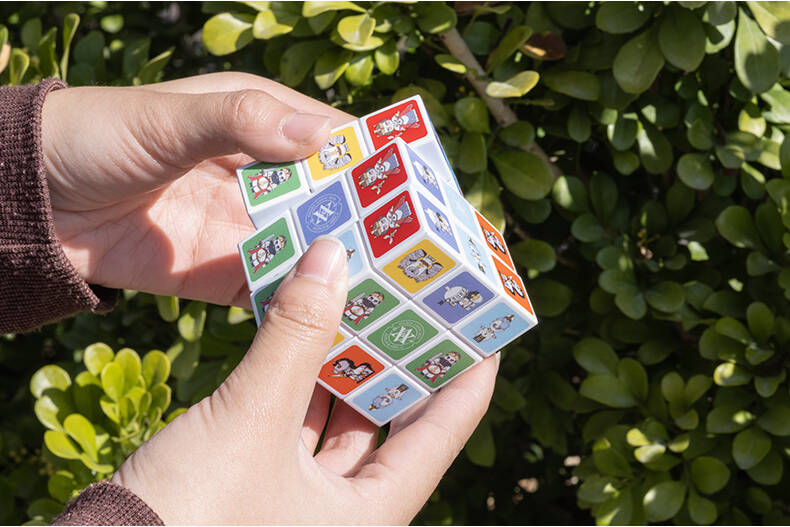 3x3 Magic Cube for Kids - Chess Design, Educational Puzzle Toy, Creative & Stylish Look